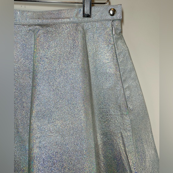American Apparel Iridescent Leather Silvery Hologram Skater Circle Skirt Size L - Picture 5 of 13